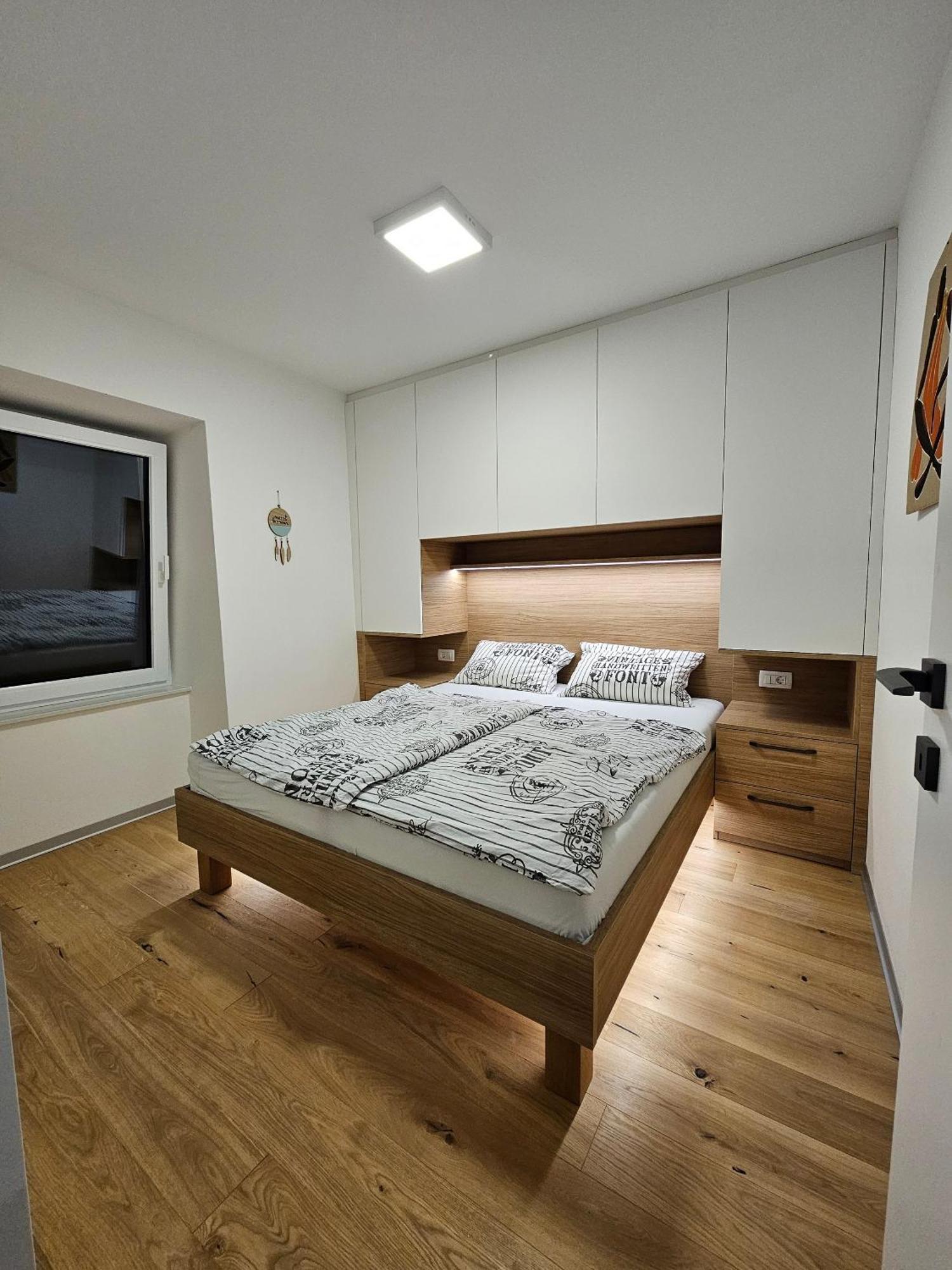 Seaview Apartment Mirjam With Jacuzzi ปอร์โตรอซ ภายนอก รูปภาพ